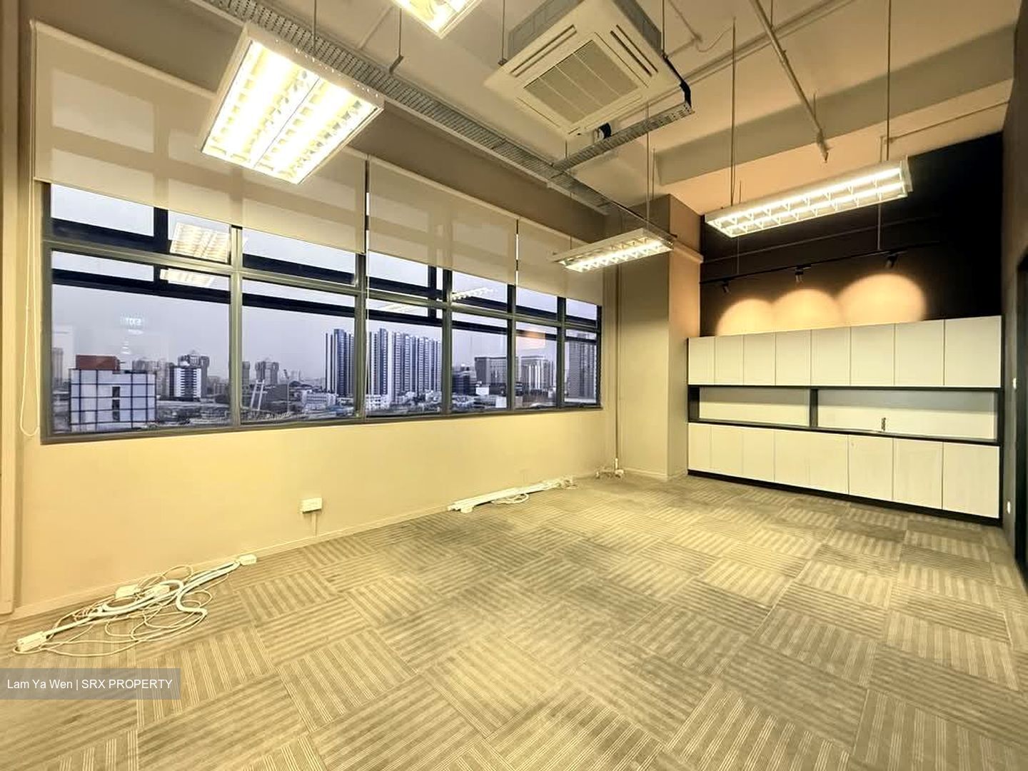 Ct Hub 2 (D12), Office #563317081